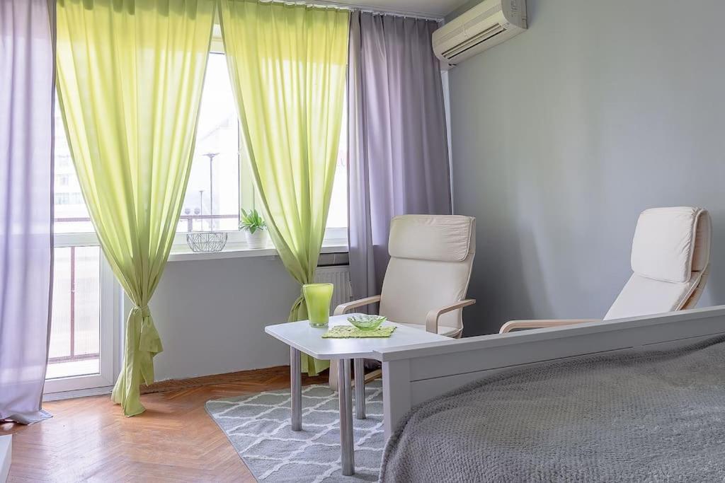 Central Station Gold Street Apartment Warschau Exterior foto